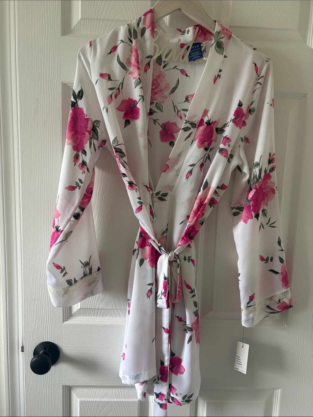Apt. 9 White Satin Robe with Pink Floral Print